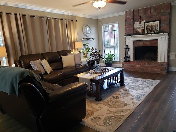 4th image of 1933 Wildwood Ridge Dr