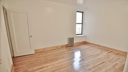 Rented by Park Property Advisors