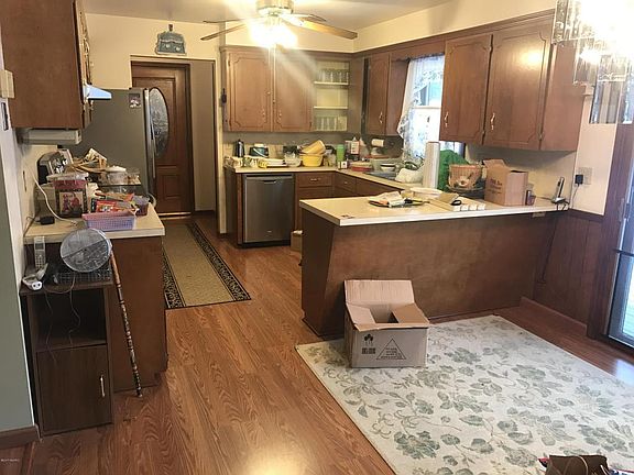 5th image of 383 Kimber Ln