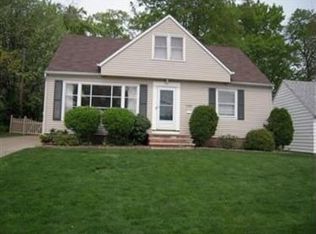 1130 W Miner Rd, Mayfield Heights, OH 44124