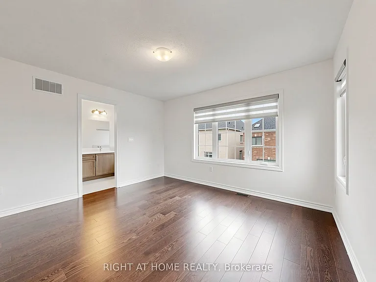 90 Laing Dr — Photo 30