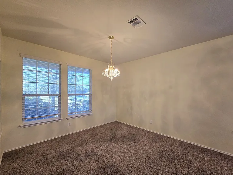 5000 Willamette Ln — Photo 5
