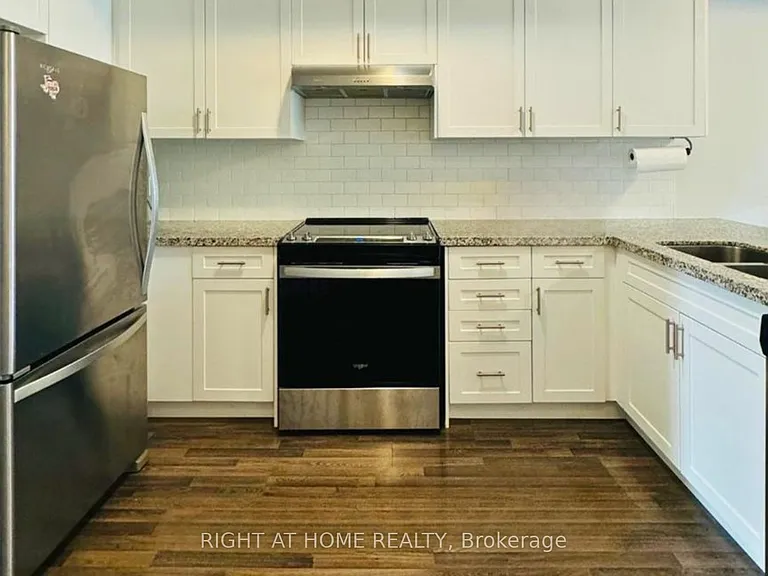 1758 Lawrence Ave W #1 — Photo 13