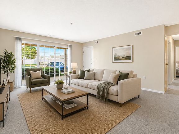3rd image of 3710 Edgebrooke Dr #206