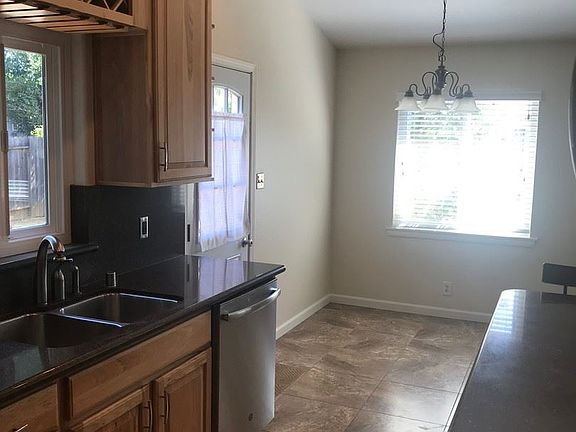 3rd image of 9543 Shumway Dr