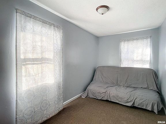 4th image of 1510 Christie St