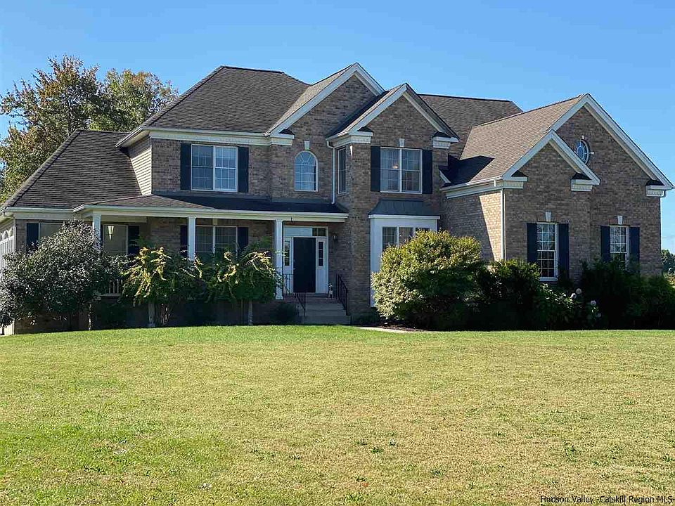 1st image of 22 Claudia Ln
