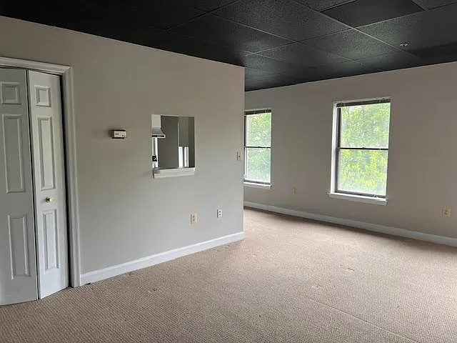 555 Main Street Unit B - 585-347-1 Bed (Unrenovated) — Photo 2