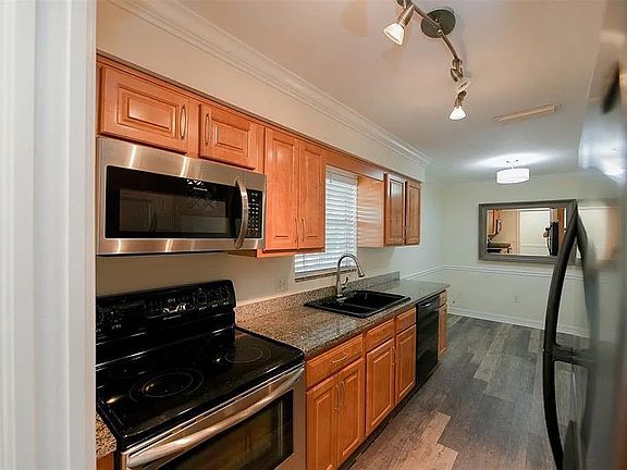 4th image of 3350 S Osprey Ave #201A-201A-201A