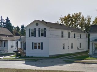 1712 Woodside Ct, Bay City, MI 48708