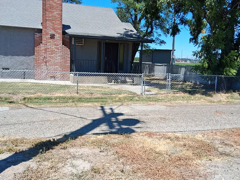8207 Crows Landing Rd — Photo 1