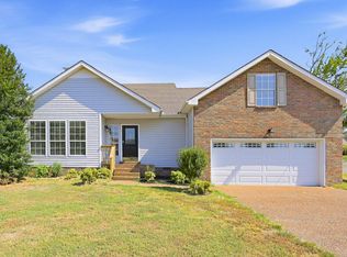 142 S Birchwood Dr, Hendersonville, TN 37075