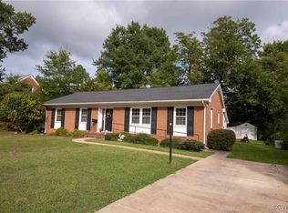 403 College Ave, Blackstone, VA 23824