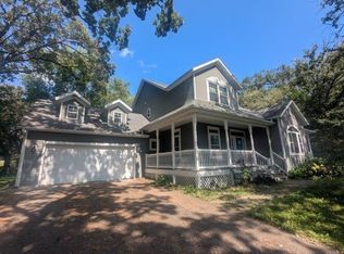 920 Oakcrest Dr, Sauk Rapids, MN 56379