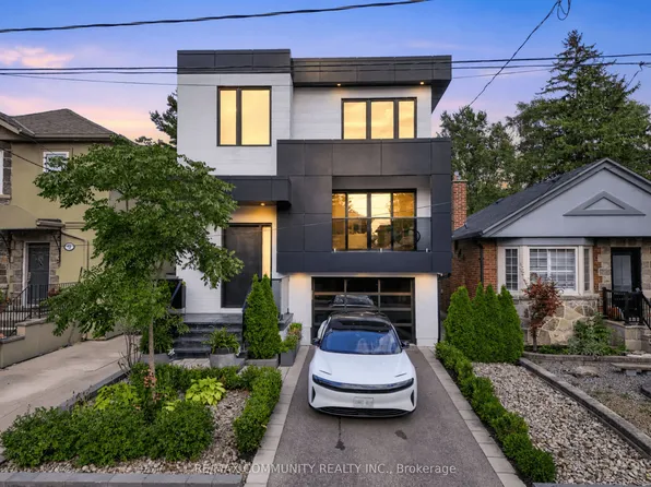 7 Derwyn Rd, Toronto, ON M4J 4M7