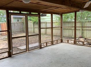 1729 SW Chelsea Dr, Topeka, KS 66604