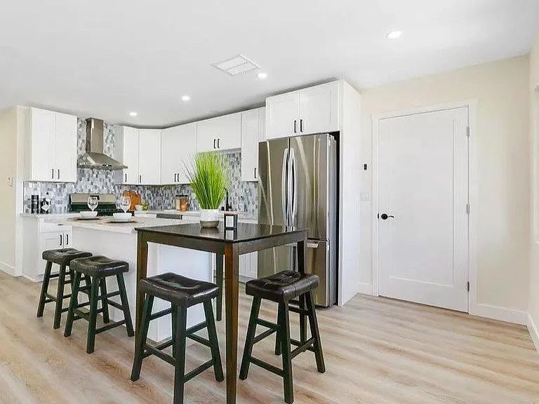 838 Madison Ave — Photo 6