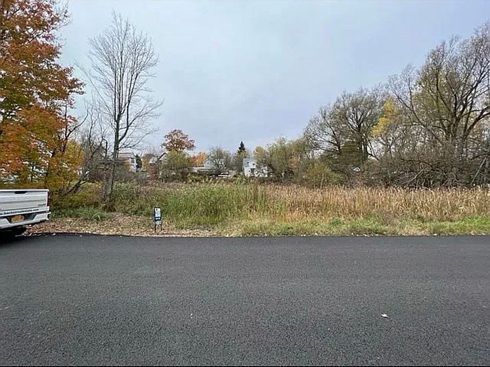 1st image of 0 Spruce St