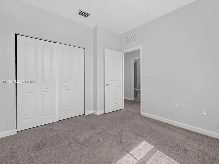 1586 SE 27th Ter #1586 — Photo 30