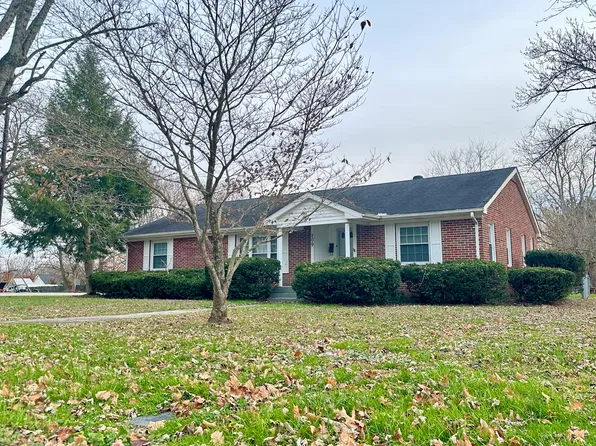 209 E Main St, Smithville, TN 37166