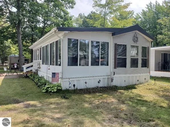 2221 Grass Lake Ave Lot 72, Lake, MI 48632