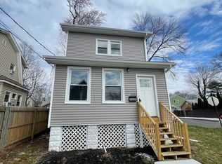 1033 Drake Ave, Roselle, NJ 07203