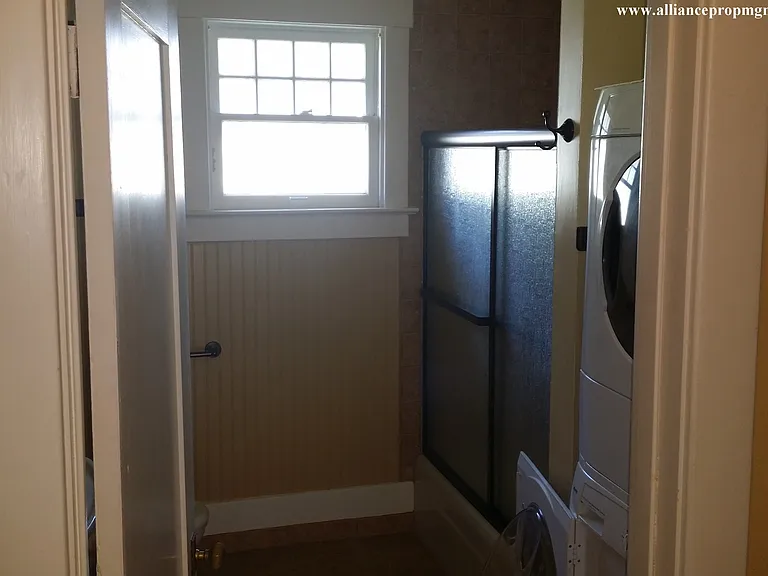 709 S 16th Ave — Photo 3