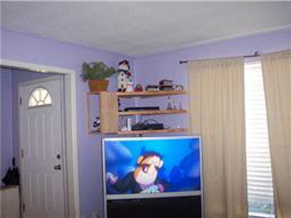 3rd image of 5413 Sycamore Dr