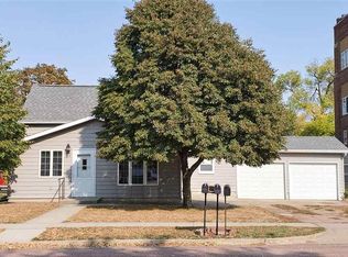 320 W Vermont Ave, Salem, SD 57058