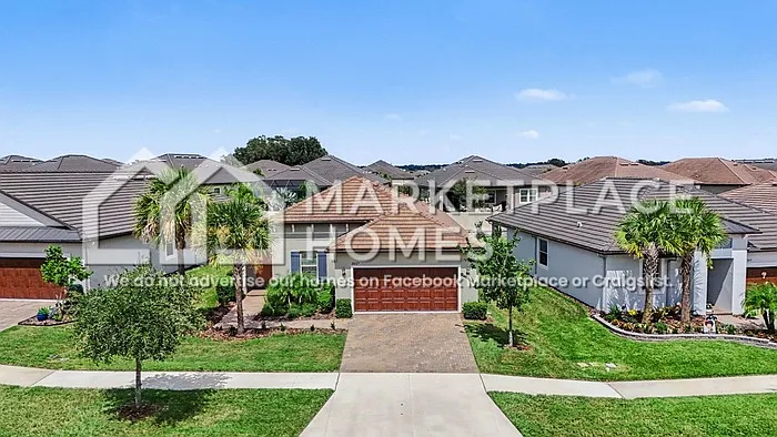 2 bed, 2.0 bath, 1800 sqft, $2,400 — Photo 4