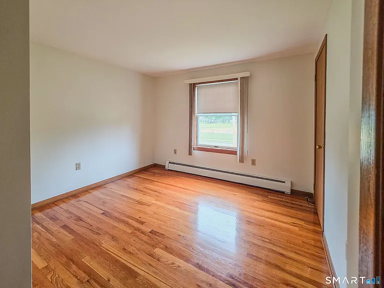 105 Northfield Rd — Photo 11