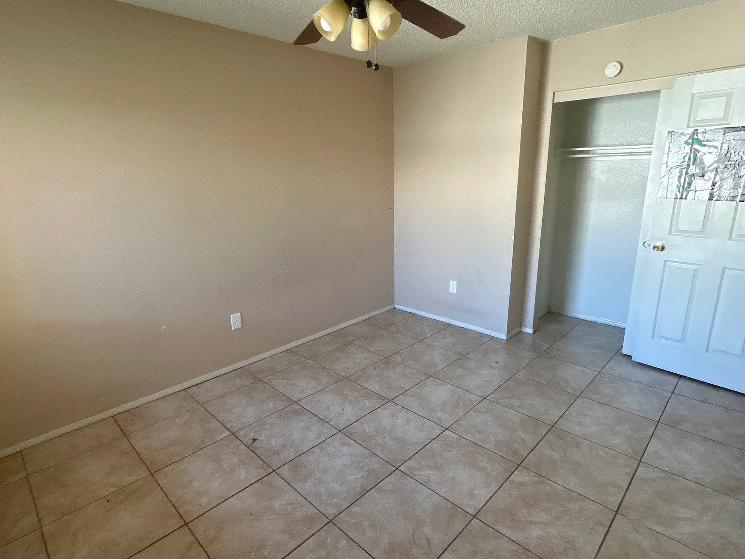 13220 N 25th Ln — Photo 3