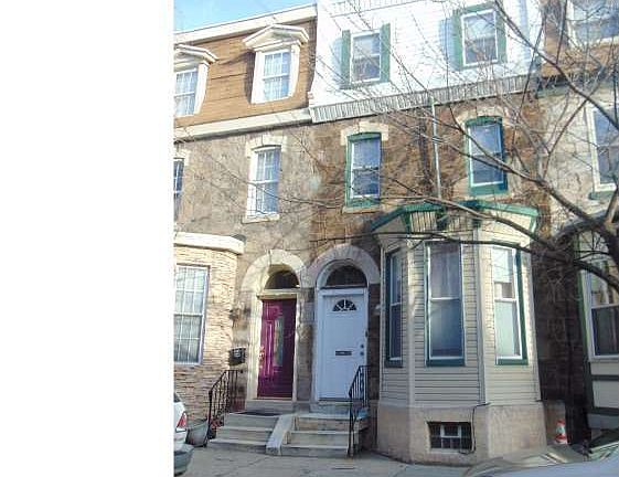 2nd image of 2321 Catharine St