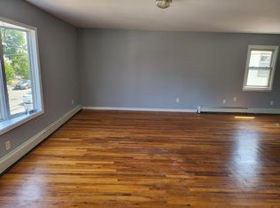 22-22 154th St #2, Whitestone, NY 11357