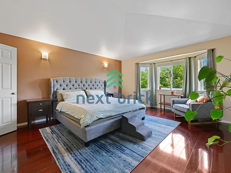 4084 Letitia Ave S — Photo 10