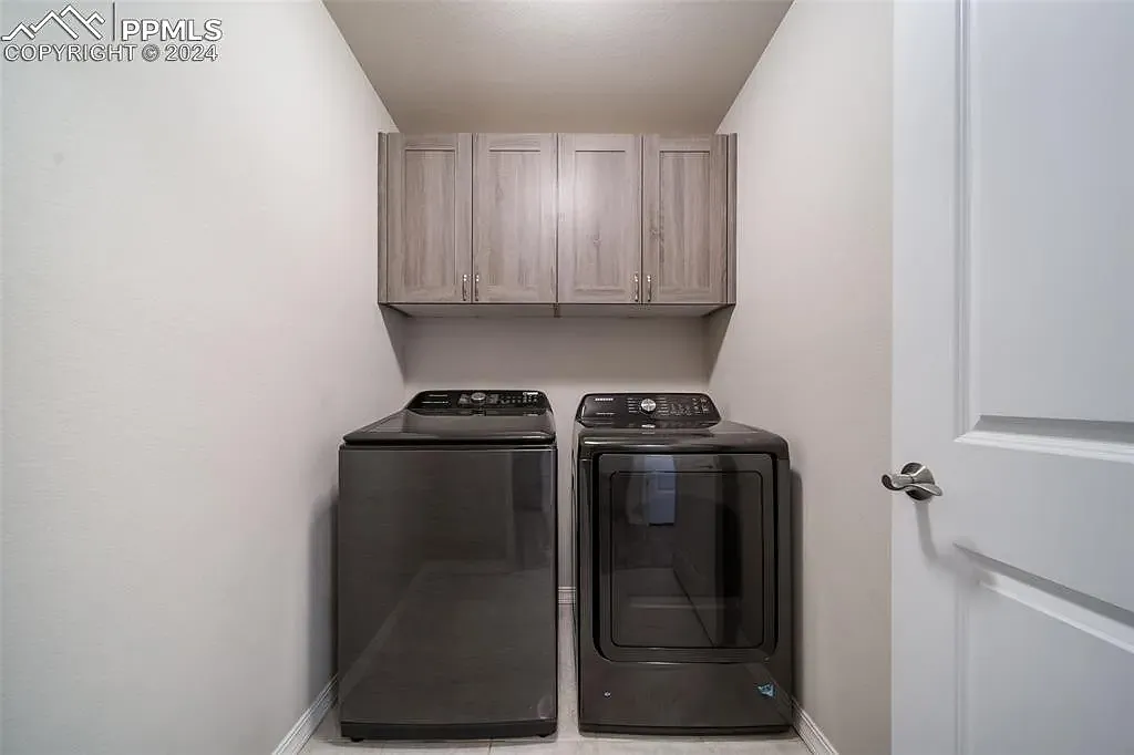 4 bed, 2.5 bath, 2232 sqft, $2,850 — Photo 4