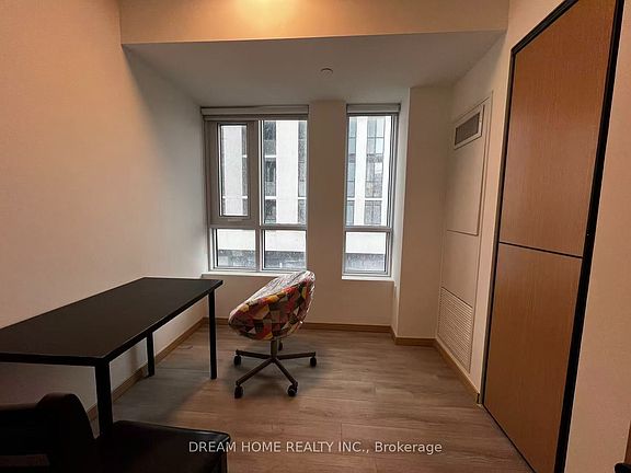 5th image of 3421 Sheppard Ave E #217