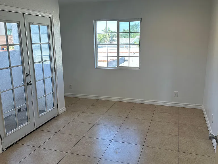 2764 Willow Pl — Photo 10