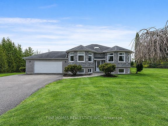 2nd image of 5895 Latimer Rd