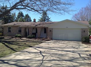 1589 Stonybrook Dr, Jenison, MI 49428