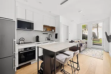 31 Bleecker Street