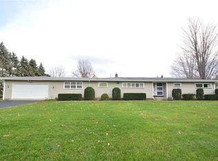 282 Salt Rd, Webster, NY 14580