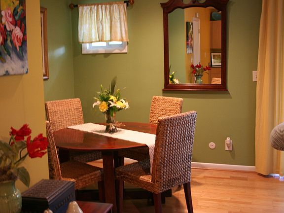 3rd image of 3501 Roswell Rd NE APT 109