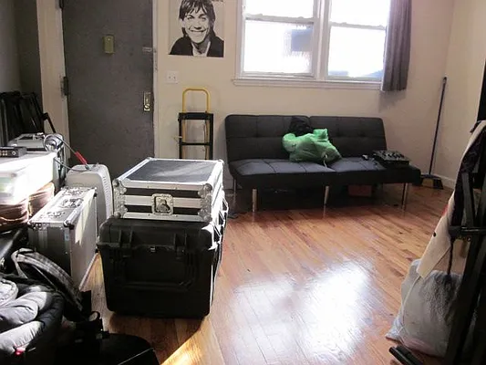 Rented by Empire One Realty | media 9