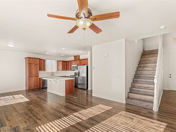 2nd image of 6247 Sugartree Ave