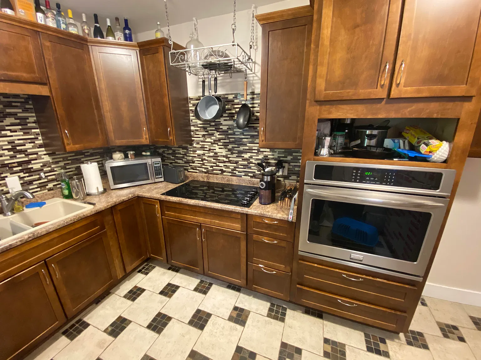 4 bed, 2.0 bath, $2,100 — Photo 2