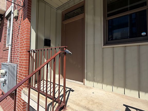 4th image of 1933 N 18th St #2