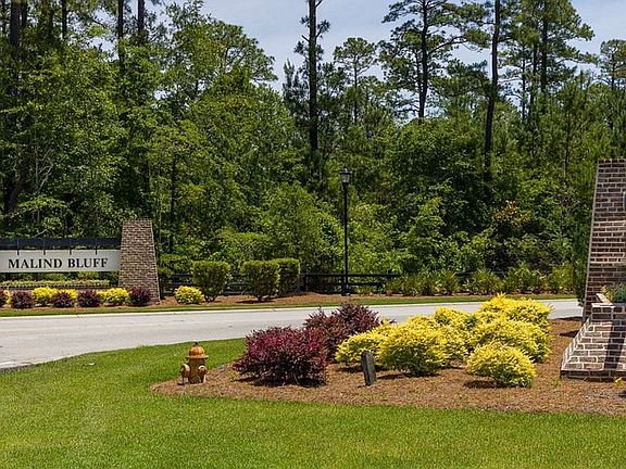 5th image of 913 Danner Dr