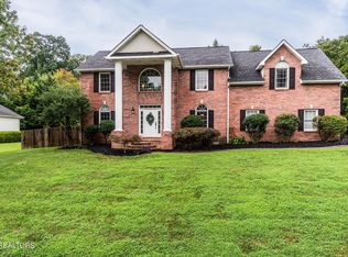 8918 Maple Ridge Ln, Knoxville, TN 37923