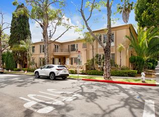 337 N Almont Dr, Beverly Hills, CA 90211